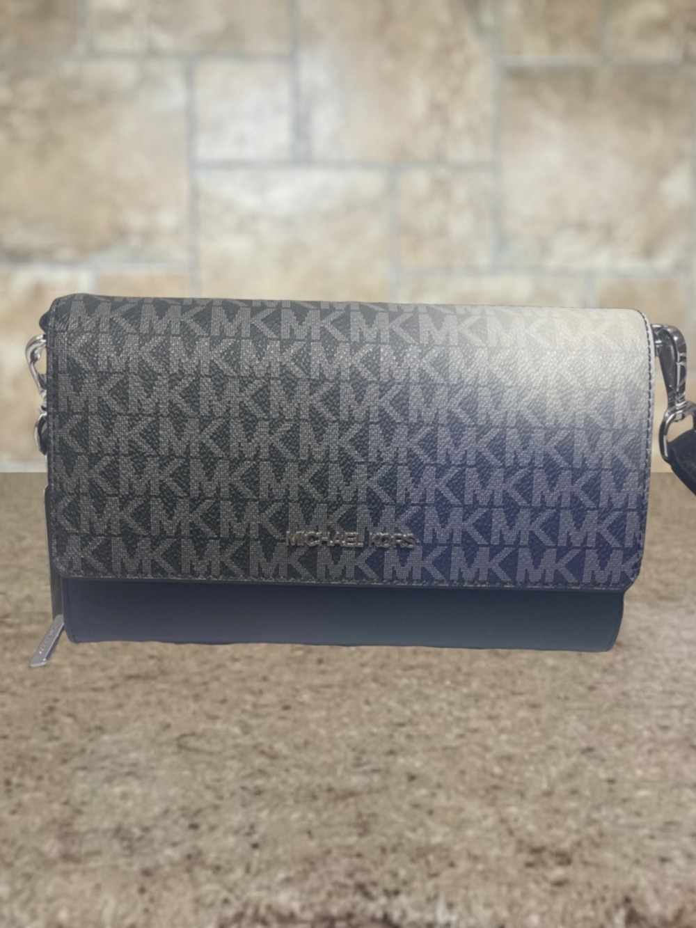 Michael Kors Large Zip Around Wallet Crossbody Bag Black Ombré